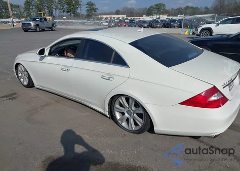 2008 Mercedes-Benz Cls 550 z USA, uszkodzony, nr VIN WDDDJ72X58A119580
